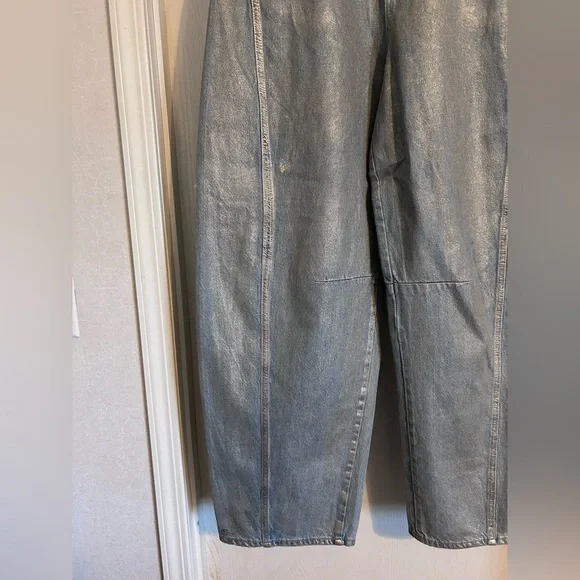 Universal Thread | Relaxed Fit Barrel Gray Jeans | Size 10R - Picture 2 of 8